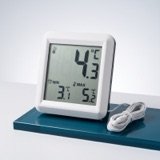 Digital min/max thermometer — laboratory equipment